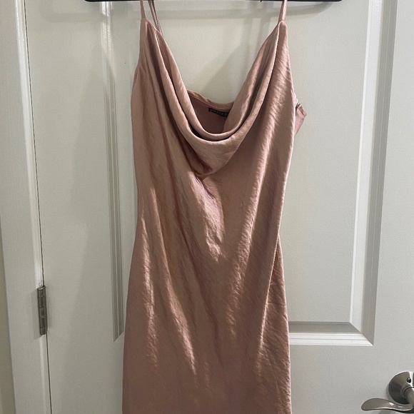 Satin dress - Picture 1 of 1